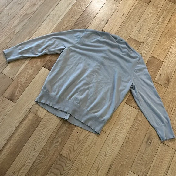 🔥 J Crew cardigan beige tan white button, used but good shape. Size tag removed - Picture 6 of 6